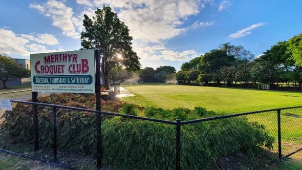 Sunrise snapshots from the Merthyr lawns