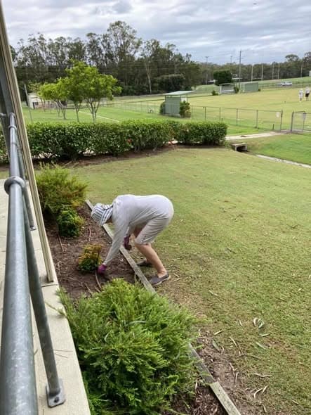 Caloundra working bee clears storm debris