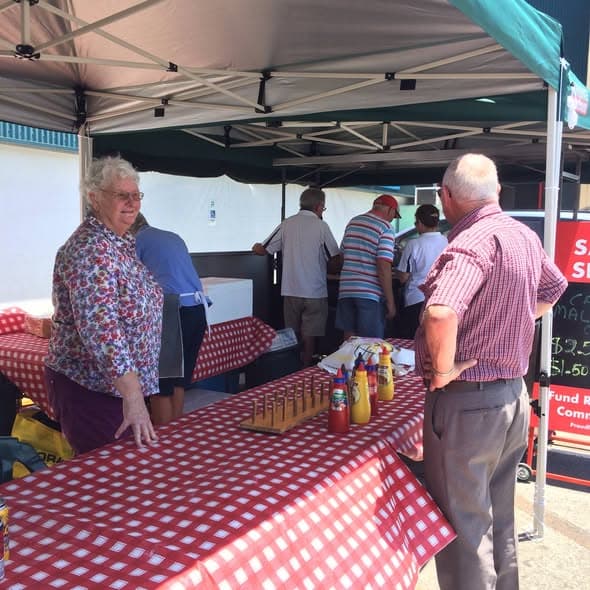 Bunnings sausage sizzle raises about $1300 for club
