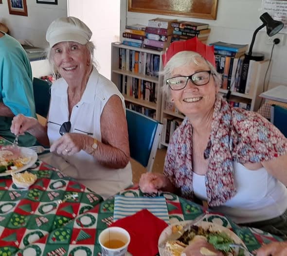 Tweed Heads croquet club celebrates Christmas with lunch and Secret Santa