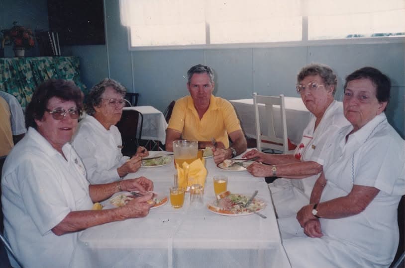 Mackay croquet members in May 1998