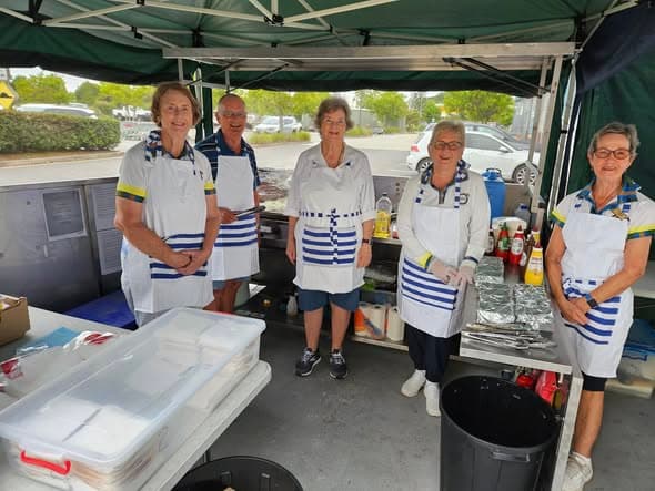Thanks to helpers at Bunnings sausage sizzle