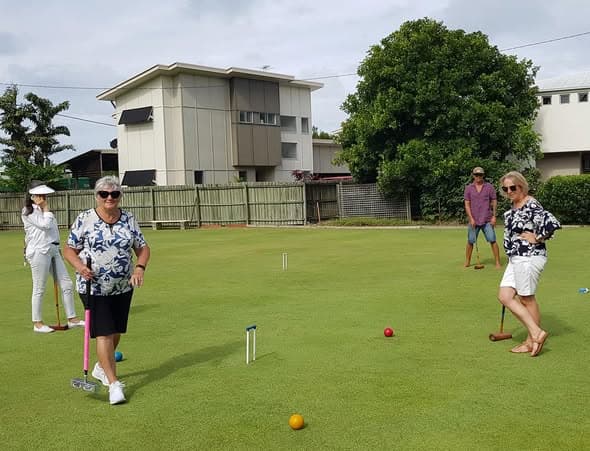 Coolum croquet shares 2018 photos, Christmas wishes and Lyn coaching snapshots