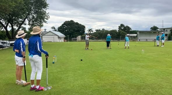 Easter Carnival: Dark and Robinson win doubles, Lindsay David takes handicap singles