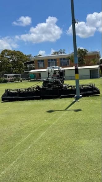 Annual weed and feed done on Wynnum courts