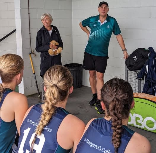 Gordon Giles wins Windsor Shield Singles Block A; Wynnum member meets old schoolmates