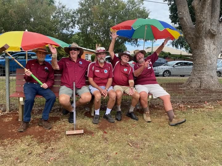 Mitre 10 Toowoomba helps West Toowoomba build new seat