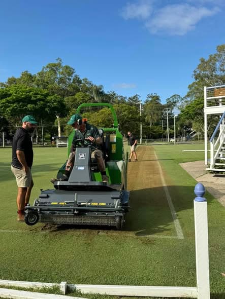 Green by Nature Team refreshes McIlwraith lawns