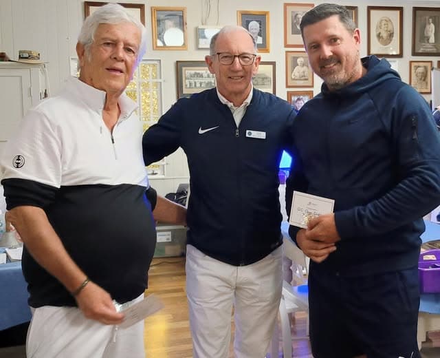 Runners up in CAQ GC Open Doubles at Stephens