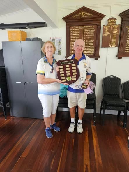 Giles and Cole win Windsor Shield blocks