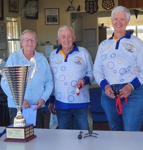Peter and Judy De-Vene win Wynnum Cup