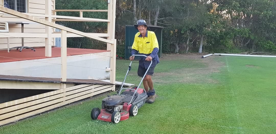 Coolum croquet club thanks Ray for lawns and celebrates Kris's successful function