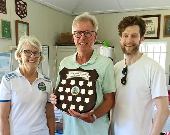 Knights win back-to-back Queensland Mixed Doubles titles