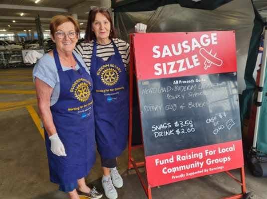 Rotary Bunnings BBQ raises $1,000 for line marker