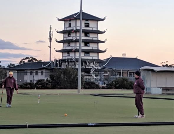 Van Barneveld and Lovi win Pam Shepherd Headland Cup; Wynnum players tackle chilly Victorian Open