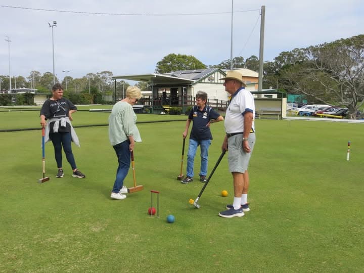 Wynnum volunteers welcome an energetic visiting crew